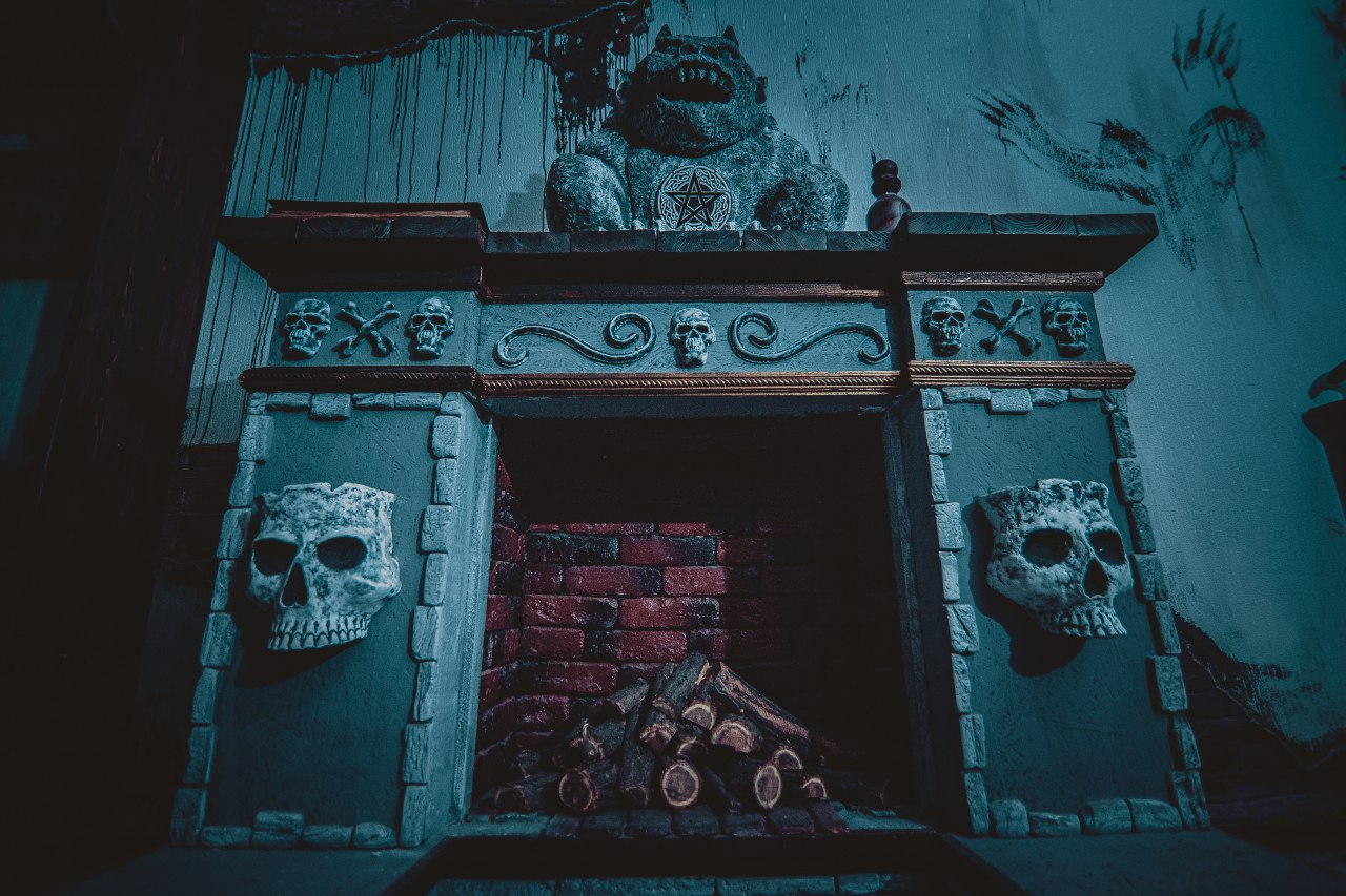 Містика, з актором Портал Привидів