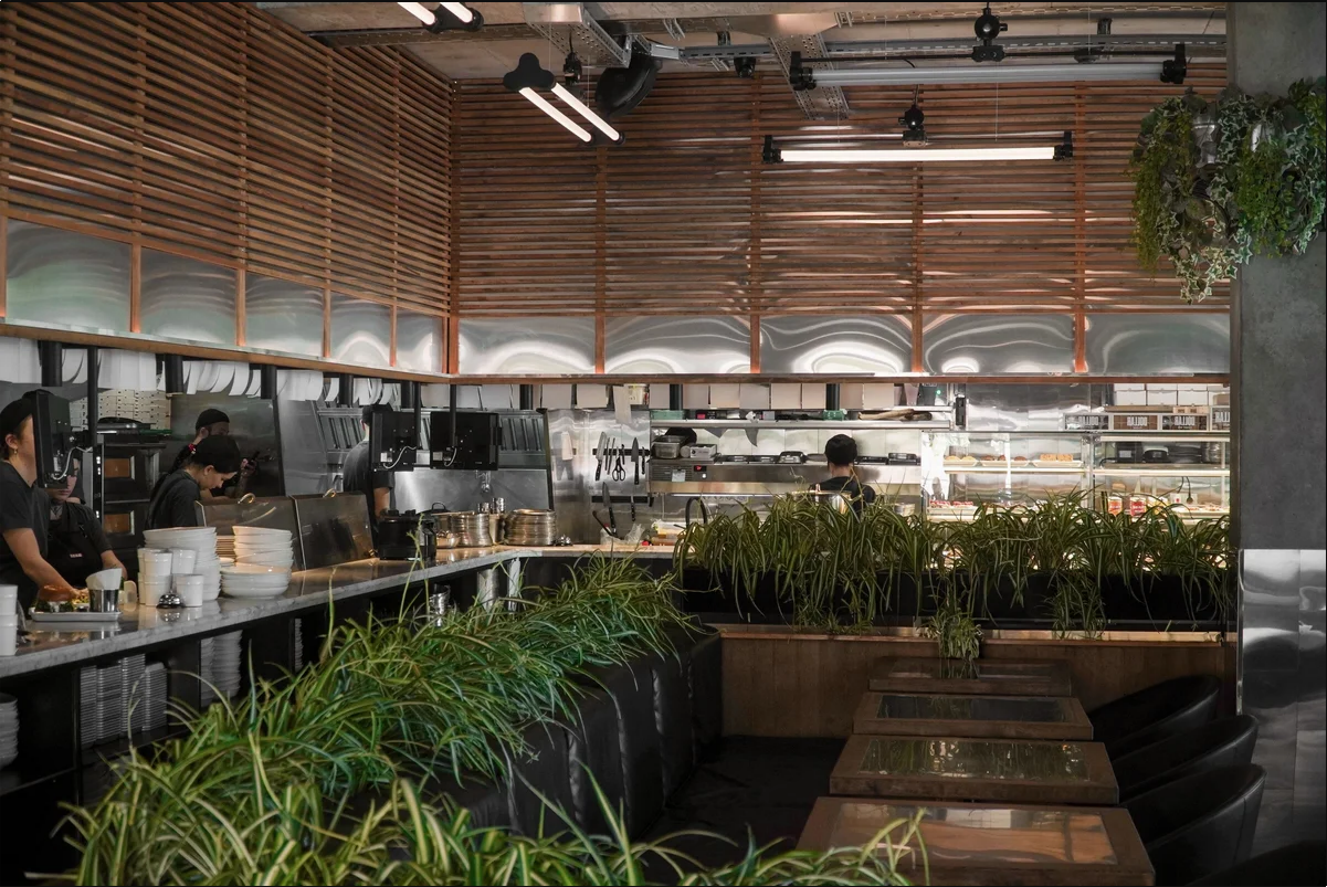 Куди сходити у Дніпрі з дівчиною: топ-10 місць для незабутнього побачення