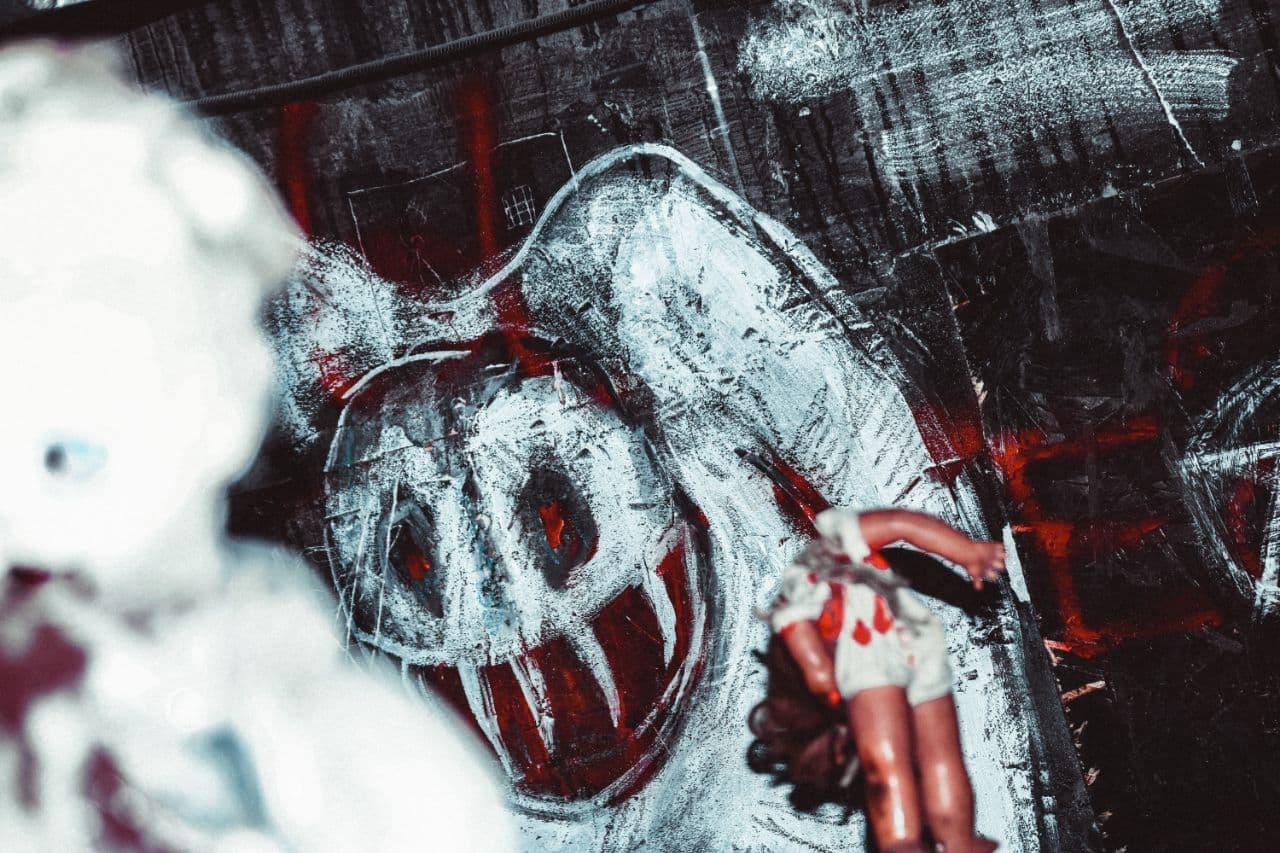 Хорор, з 2 акторами Хостел