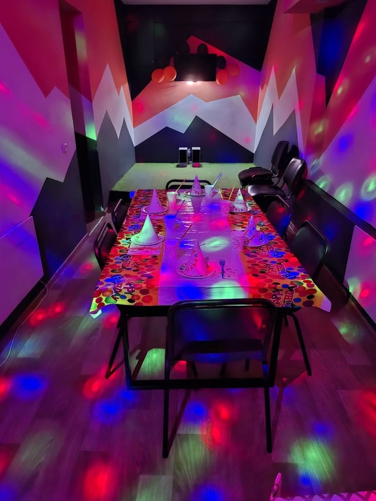 День народження під ключ. Кімната відпочинку RelaXroom Дніпро